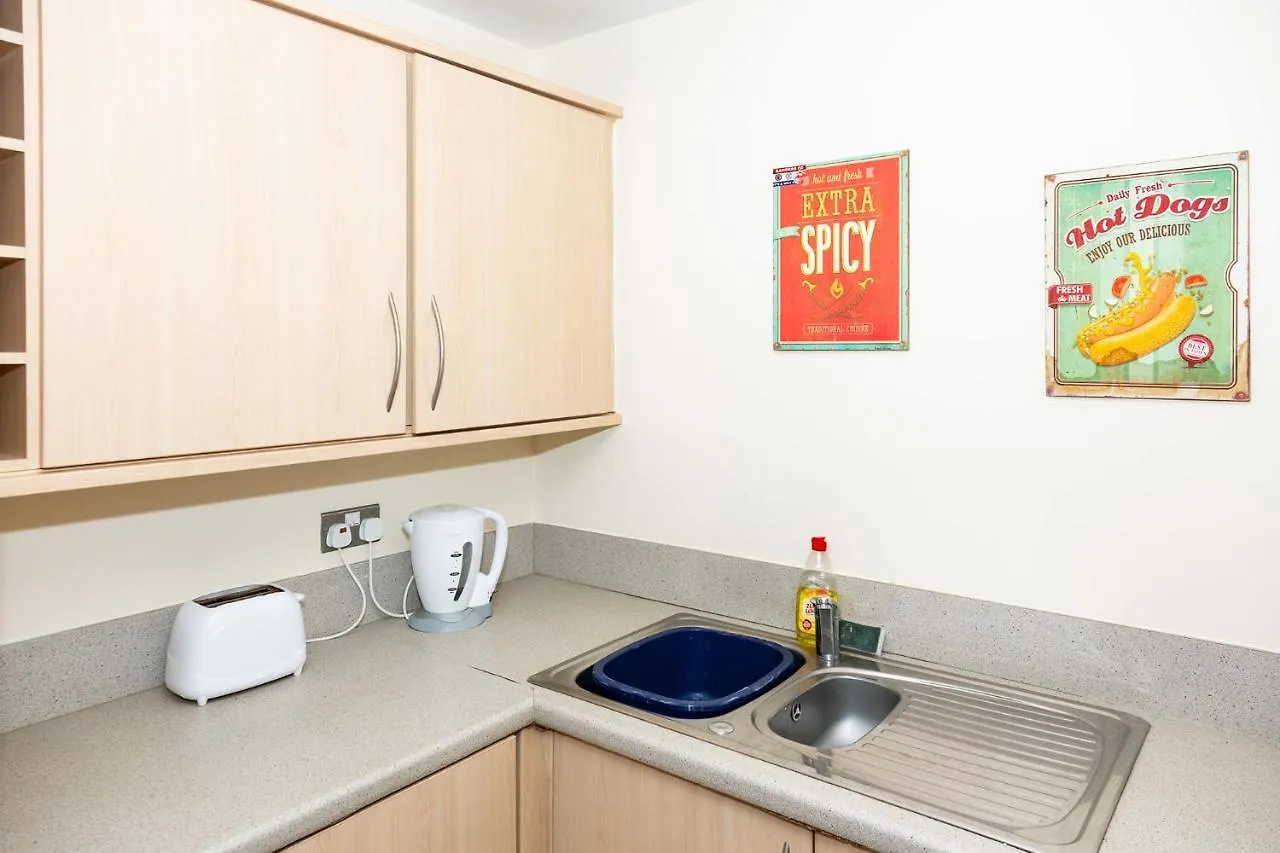 Alexander Apartments Newcastle 3*, Newcastle upon Tyne